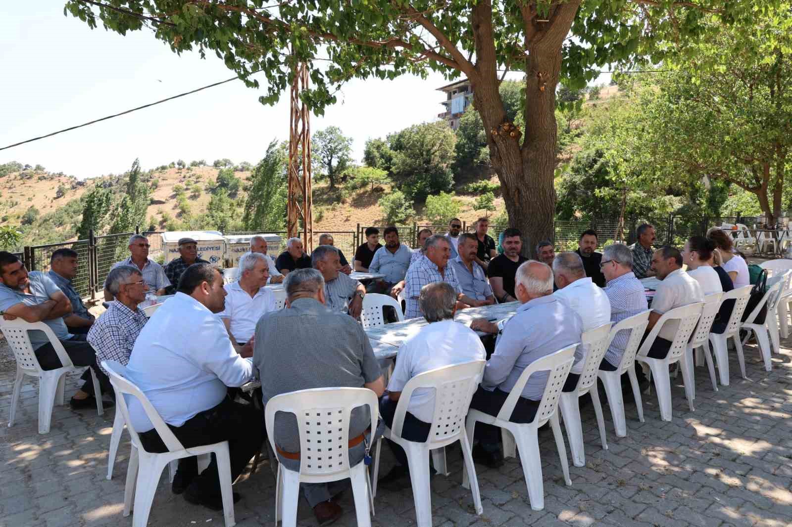 Başkan Tetik, mahalle sakinleri ile bir araya geldi