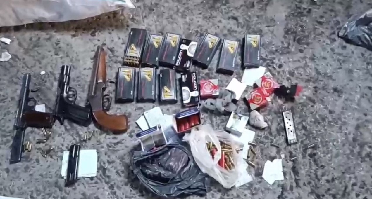 Silah tacirlerine ve düğün magandalarına operasyon: 12 tabanca ele geçirildi