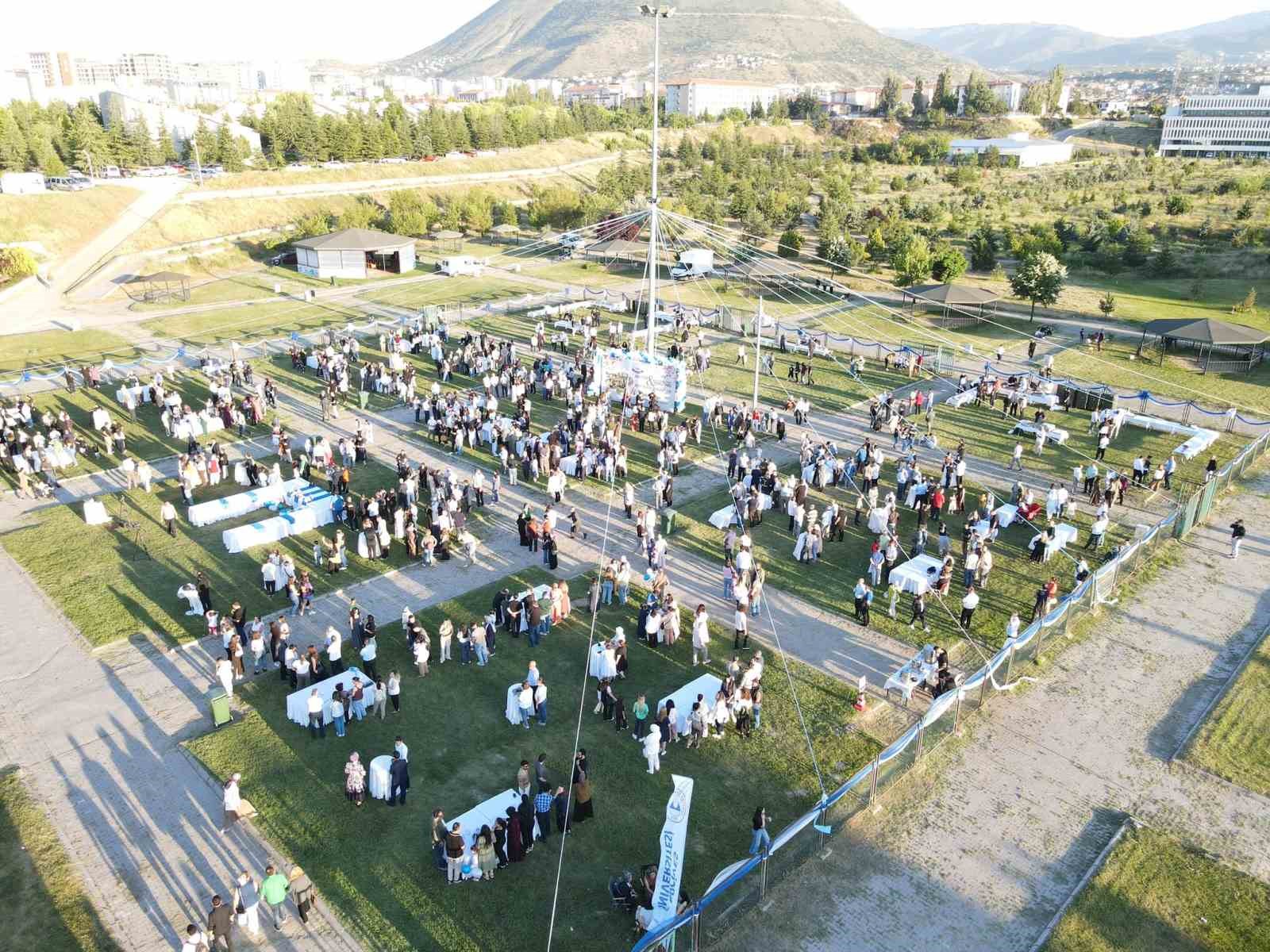 Rektör Prof. Dr. Altun, akademik ve idari personel ile buluştu