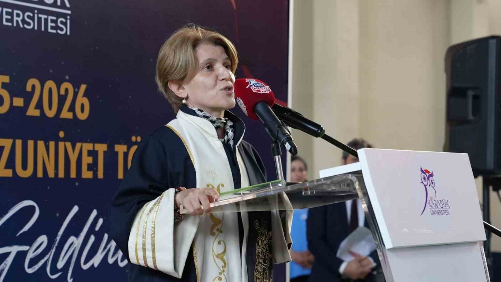 KBÜ Mühendislik ve Doğa Bilimleri Fakültesi mezunlarını uğurladı