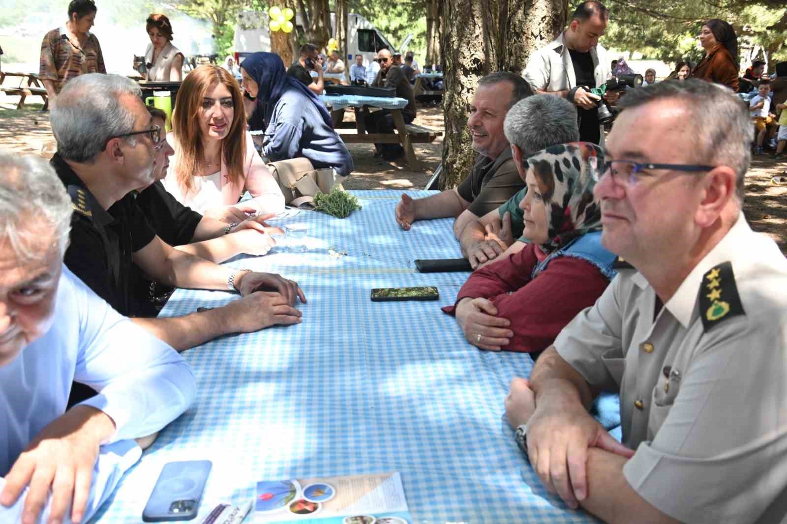 Spil’de yürekleri ısıtan buluşma