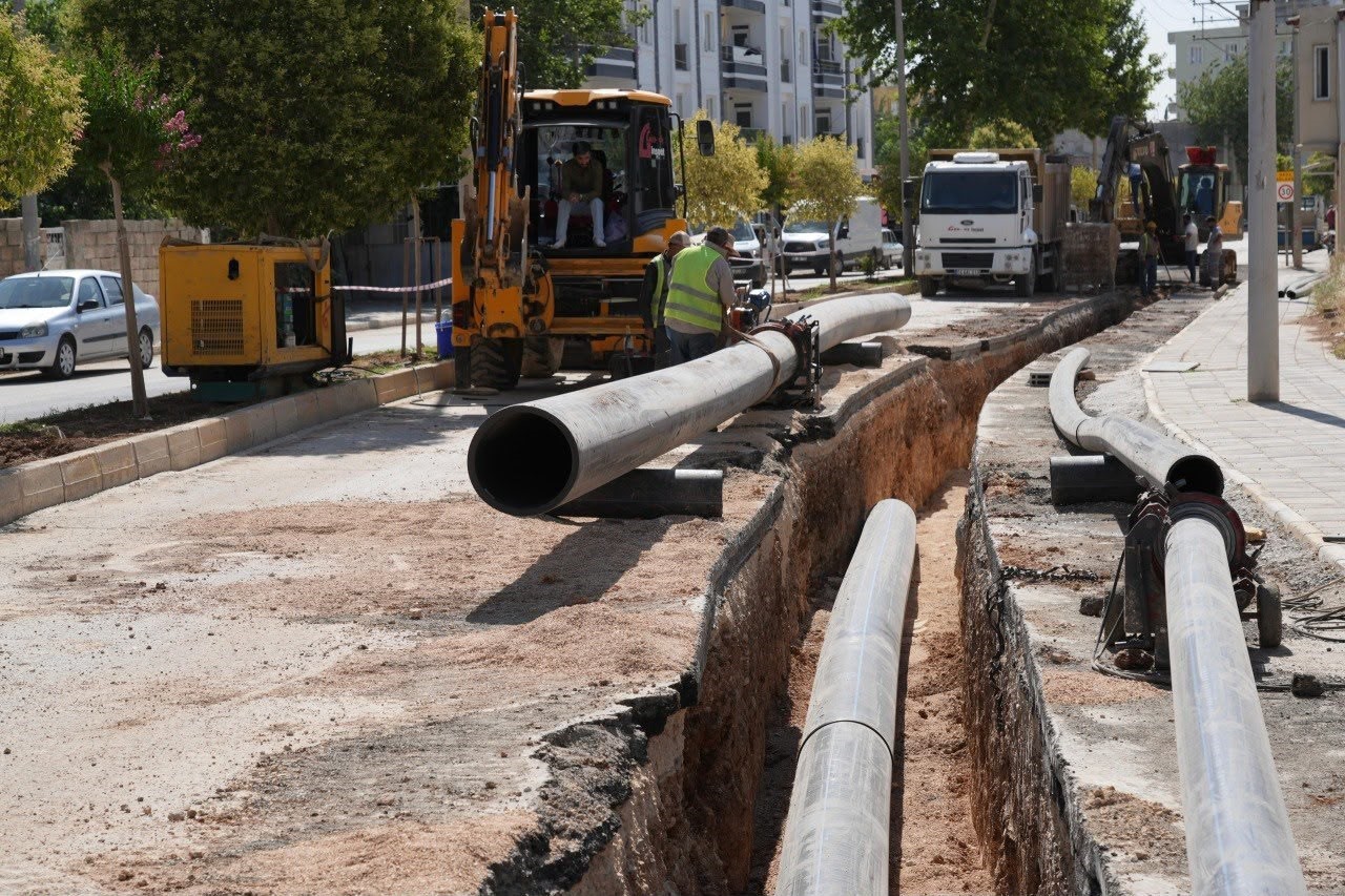 Adıyaman’da 6 ayda 68 bin metreyi aşan altyapı hattı tamamlandı