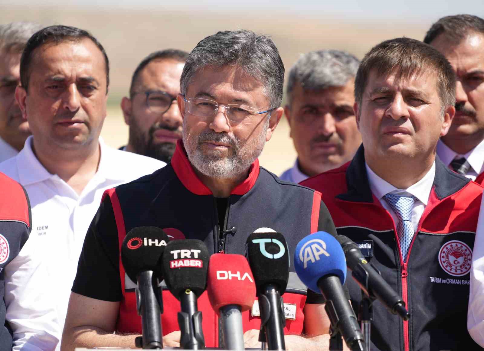 Bakan Yumaklı, "rüzgar bizden yana" diyerek açıkladı: "Tüm zamanların rekorunu kırıyoruz"