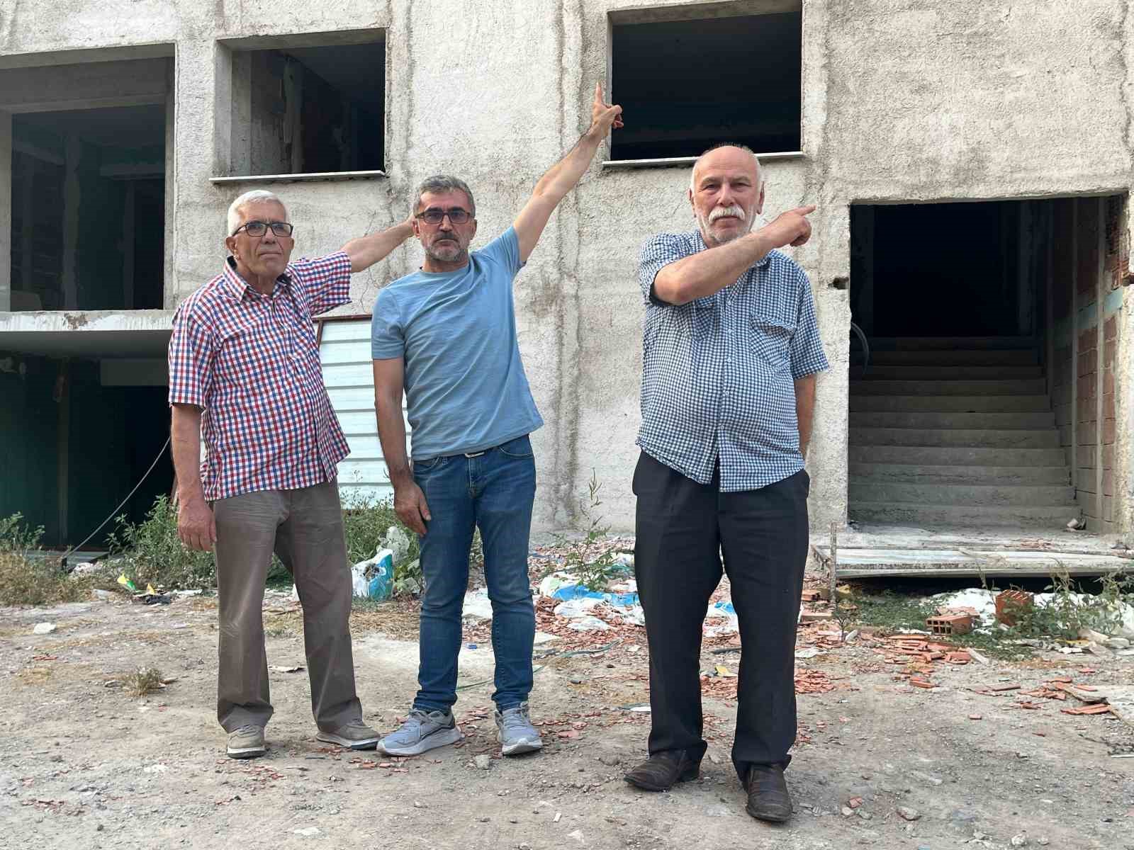İzmir’de ’topraktan satış’ mağduriyeti: Aynı parsel üzerinden çok sayıda kişiye satış yapıldığı iddiası