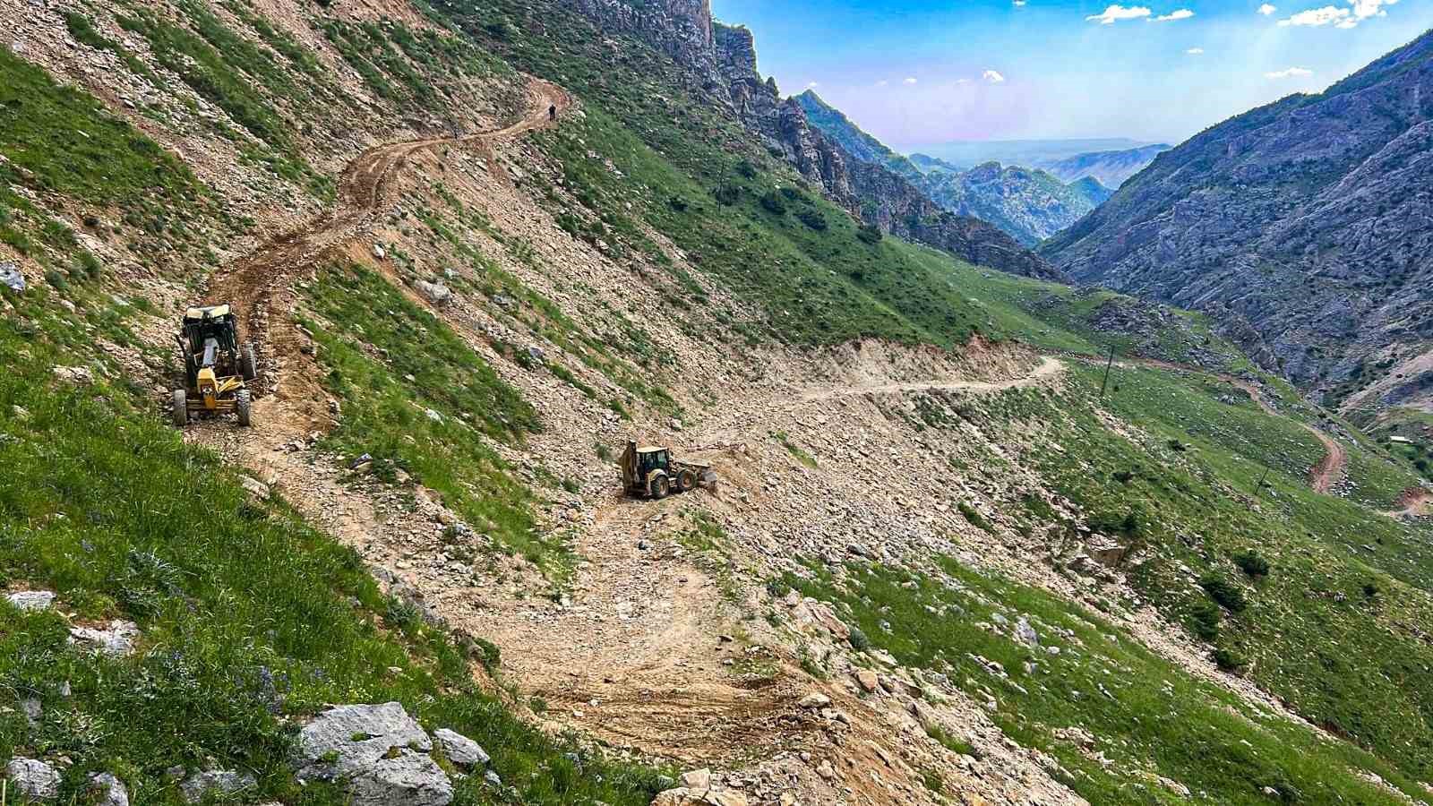 Kozluk’ta üreticiye yol müjdesi