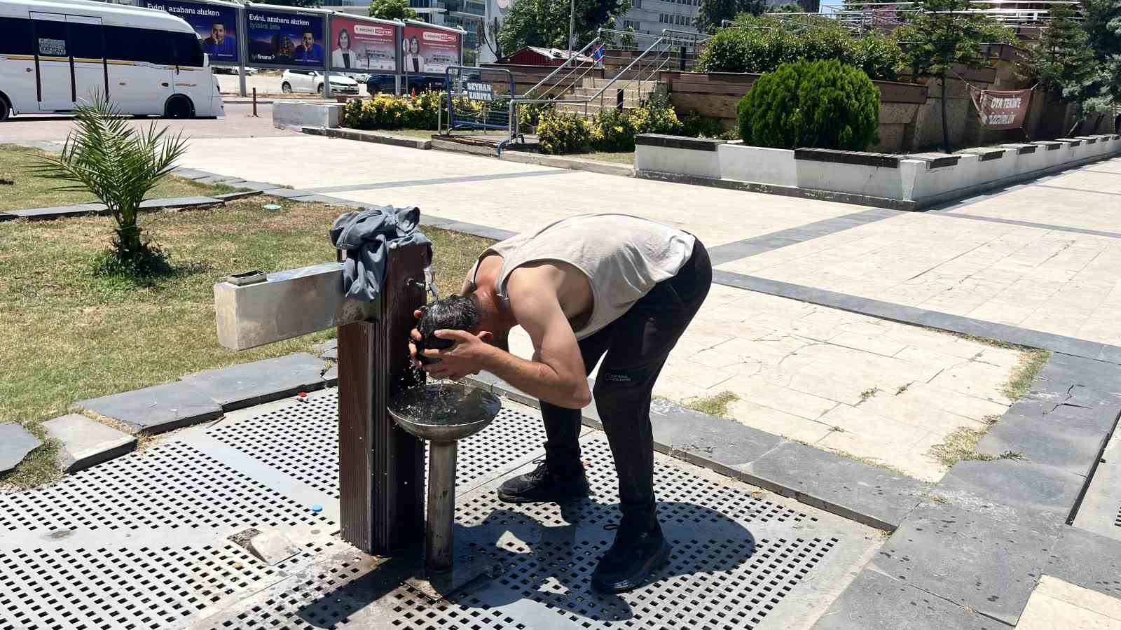 Adanalılardan Avrupalılara sıcaklık tepkisi: "Ne Fransa ne de Almanya bu kadar sıcak değil"