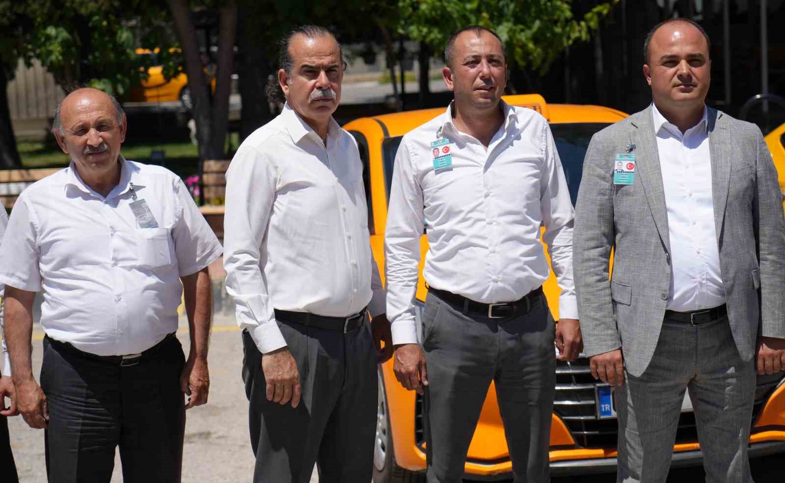 NATO Zirvesi öncesi Ankara’daki taksicilere İngilizce eğitimi