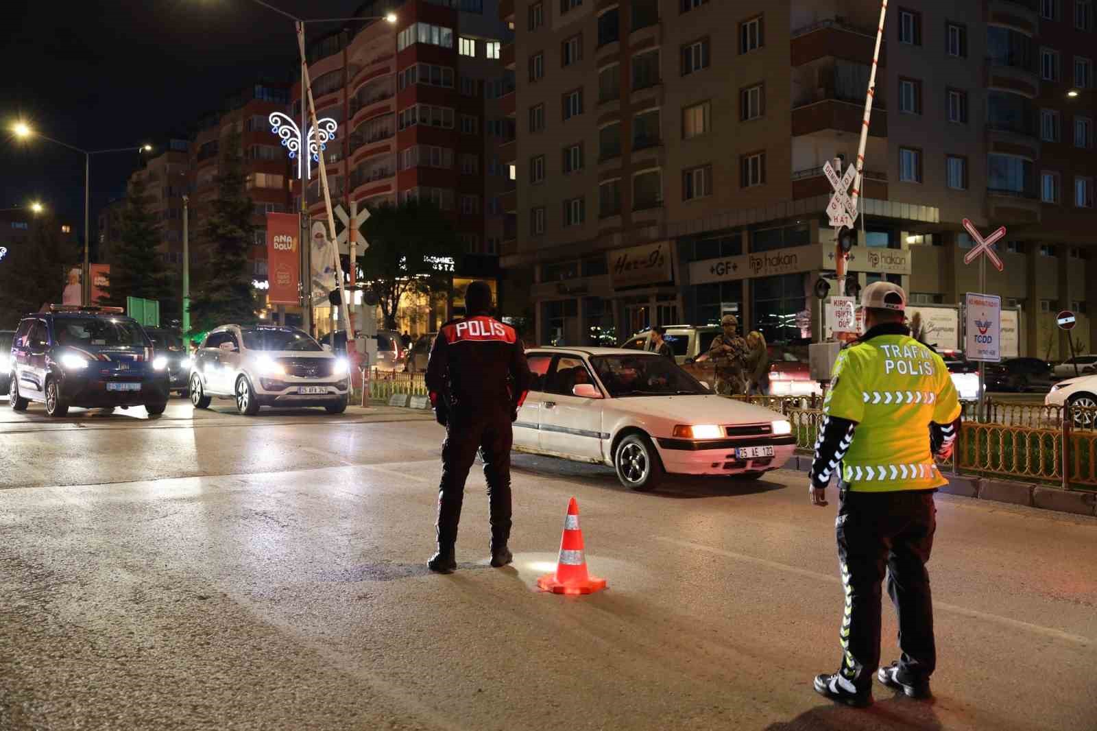 Erzurum’da bir ayda 28 kilo narkotik madde ele geçirildi