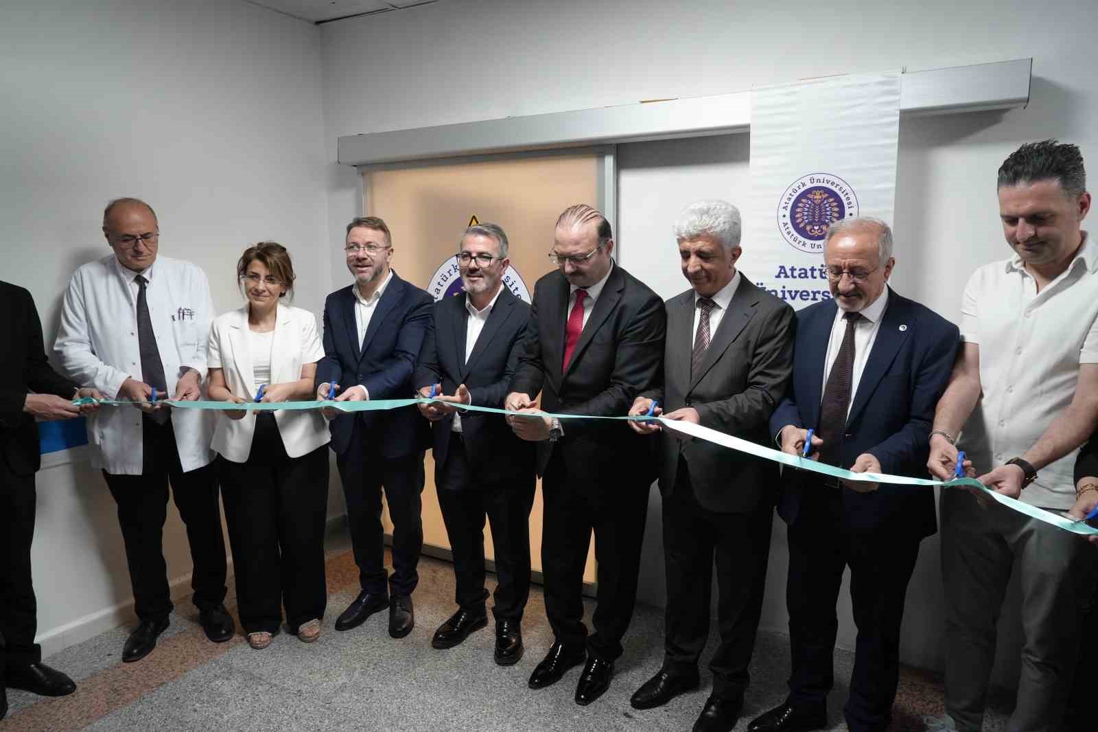 Atatürk Üniversitesi Araştırma Hastanesi’nde "Refraktif Cerrahi Merkezi" hizmete girdi