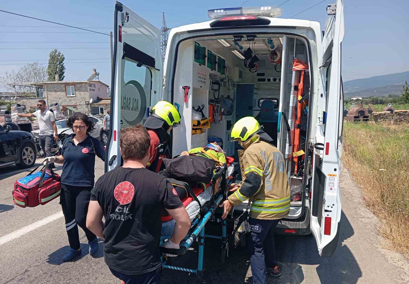 Erdek’te zincirleme kaza: 1 ölü, 2 yaralı