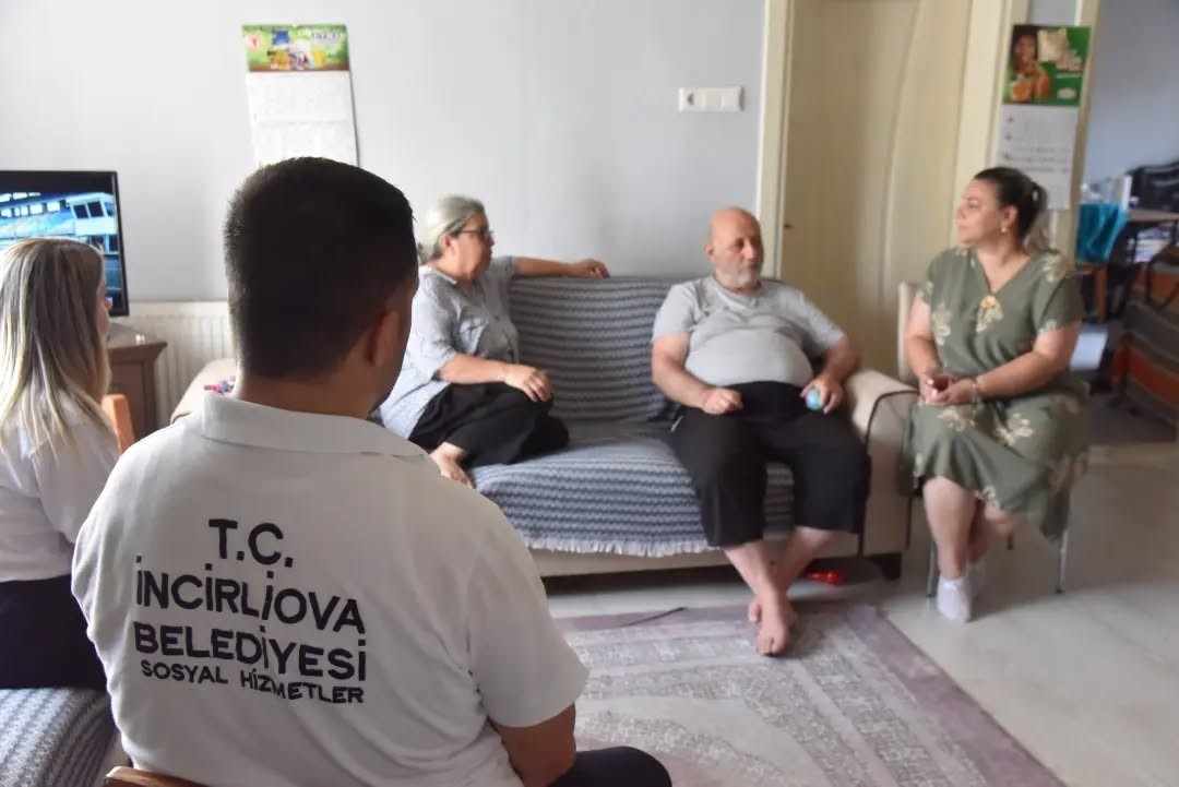 İncirliova Belediyesi’nden ihtiyaç sahibi vatandaşlara hasta yatağı desteği
