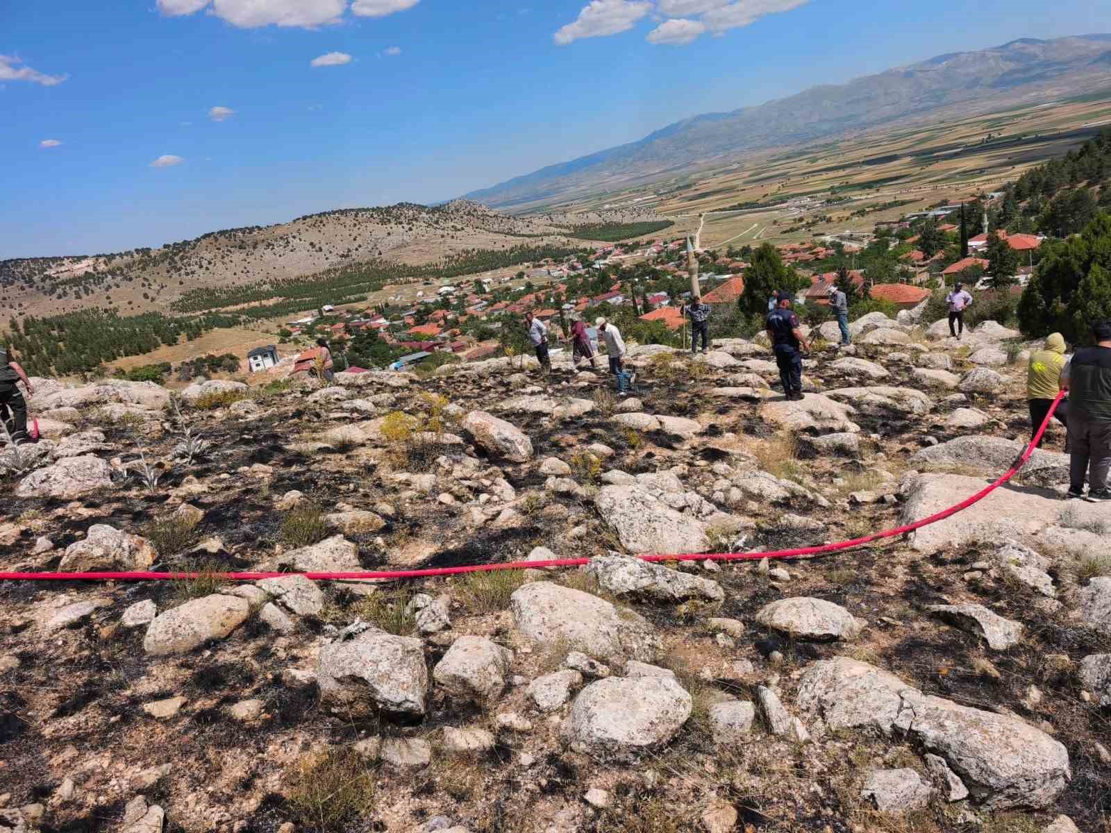 Burdur’da orman yangını büyümeden söndürüldü