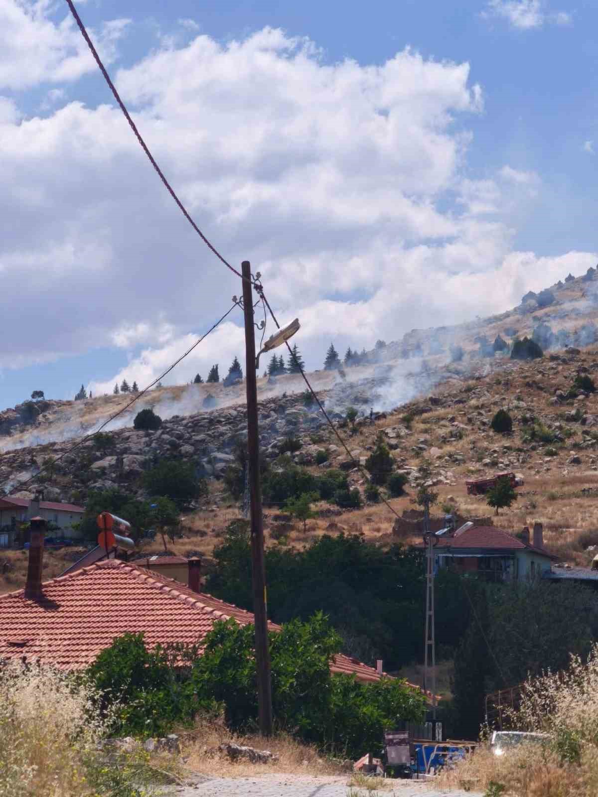 Burdur’da orman yangını büyümeden söndürüldü