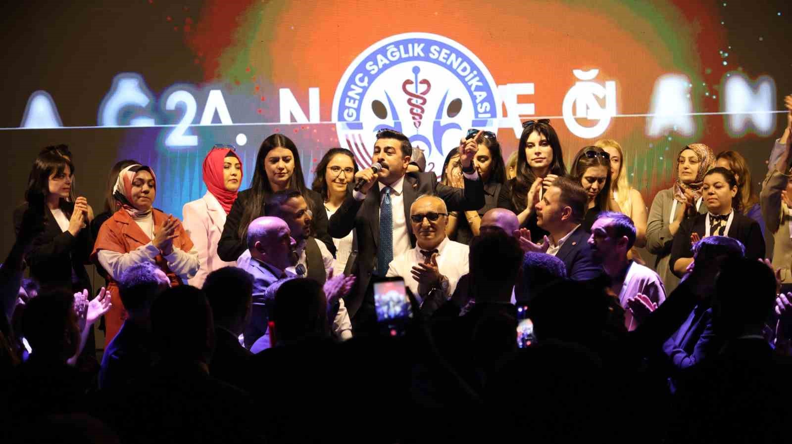 Genç Sağlık Sendikası’nda Osman Kaya güven tazeledi