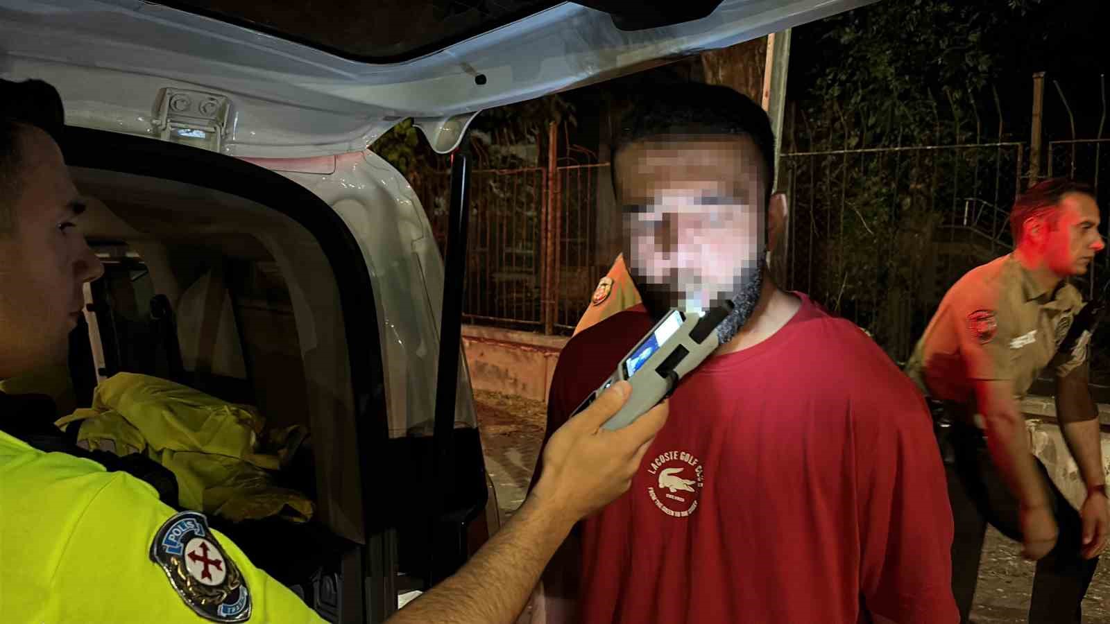 Alkollü sürücü ile polisin nefes kesen kovalamacası kamerada