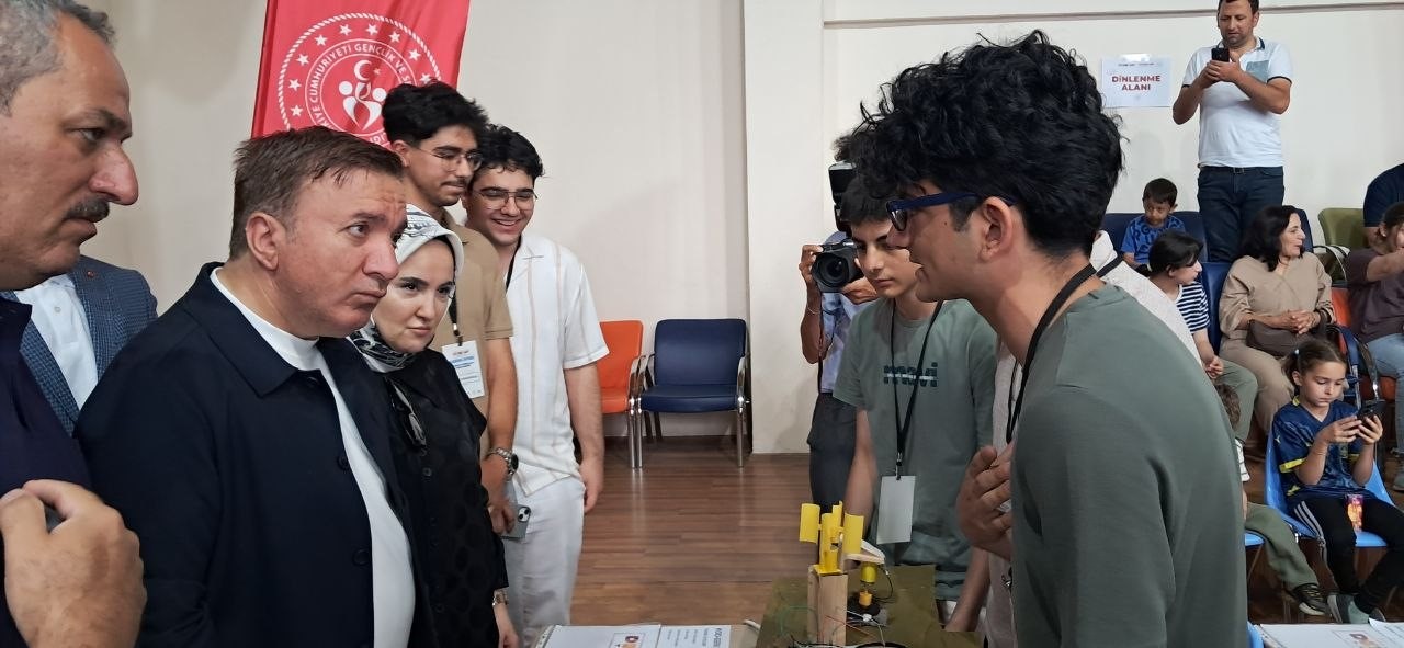Erzincan’da bilim ve teknoloji rüzgârı: 28 proje jüri karşısına çıktı