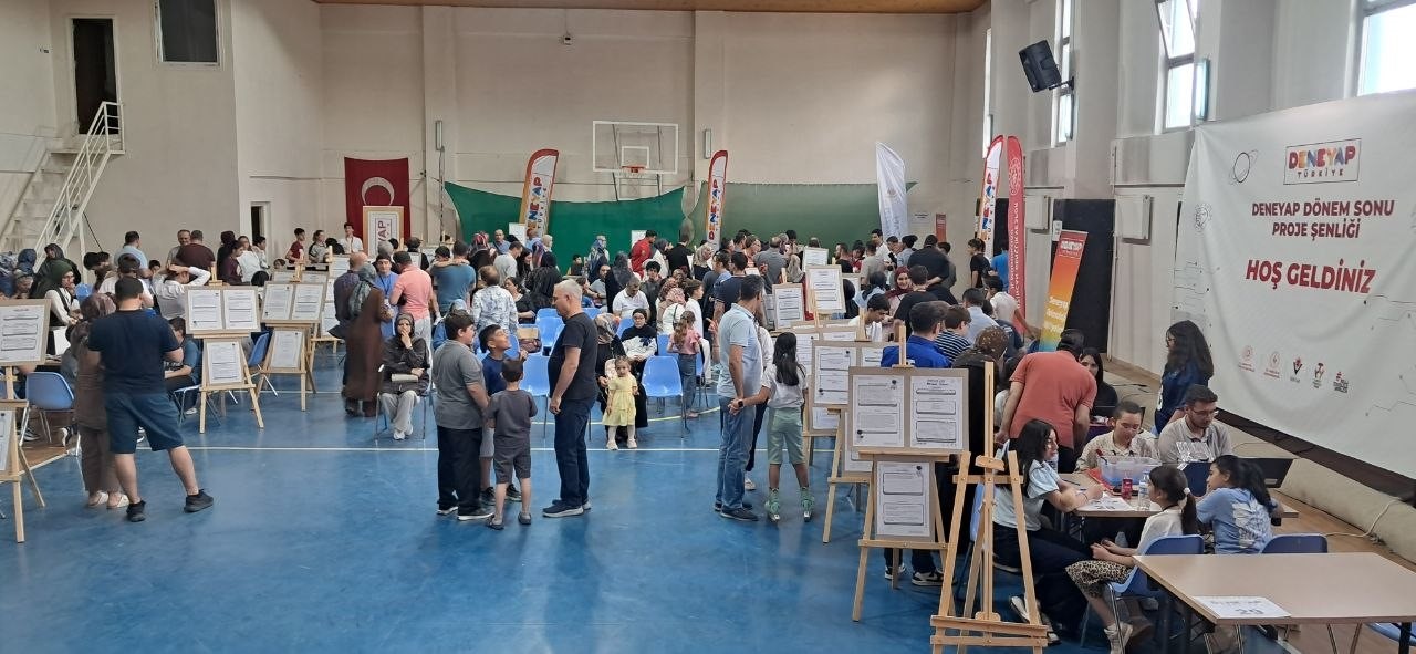 Erzincan’da bilim ve teknoloji rüzgârı: 28 proje jüri karşısına çıktı