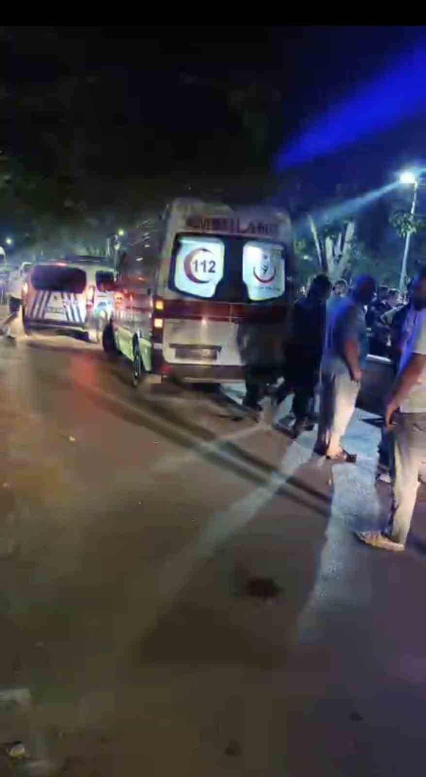 ‘Yan baktın’ kavgası kanlı bitti: 1 yaralı