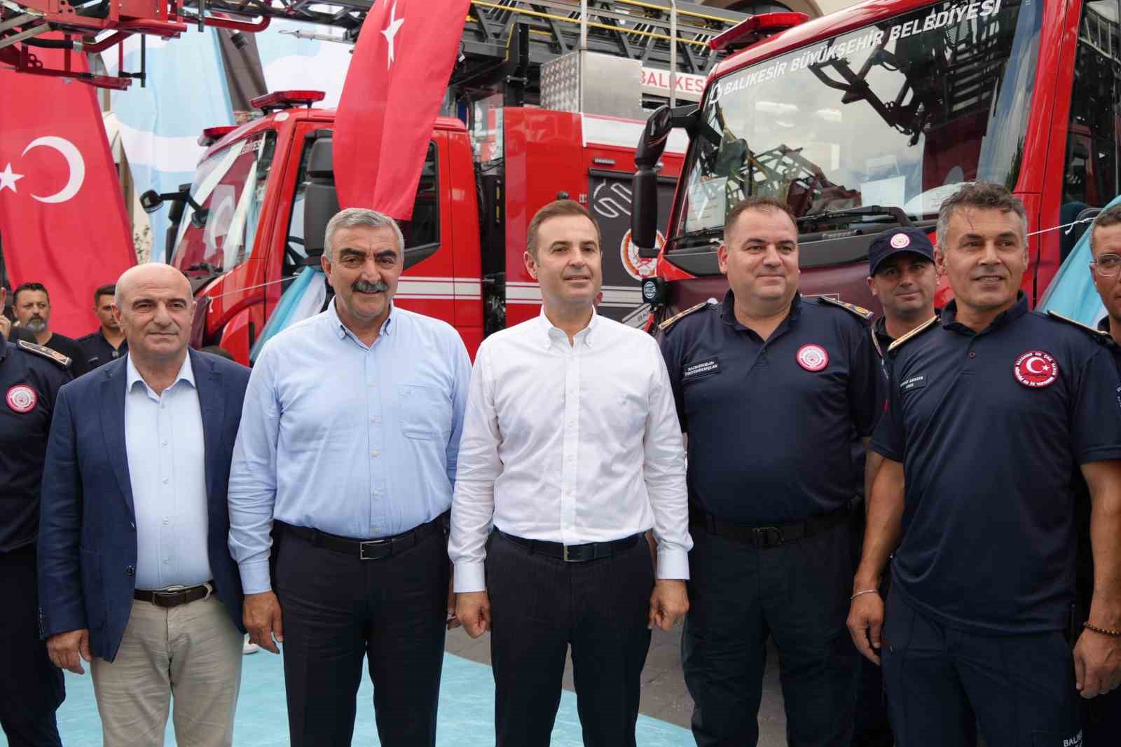 Bölgenin en büyük itfaiye filosu Balıkesir’de kuruluyor