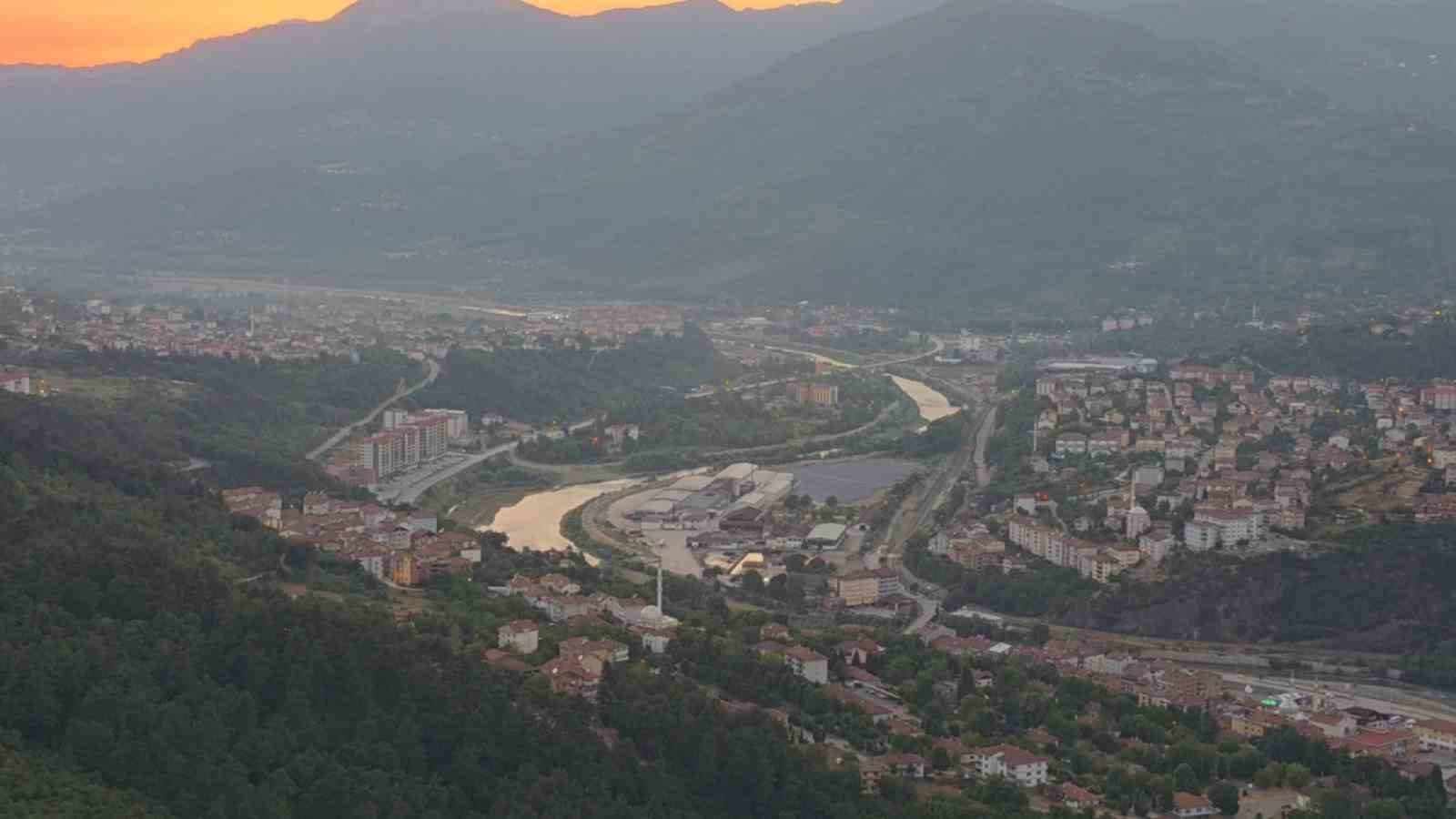 Karabük Yenice’de günbatımı sonrası hayran bırakan görüntü