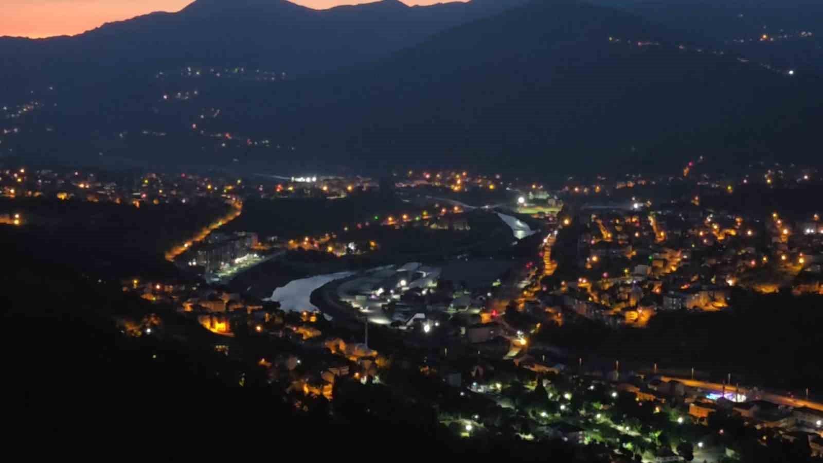 Karabük Yenice’de günbatımı sonrası hayran bırakan görüntü
