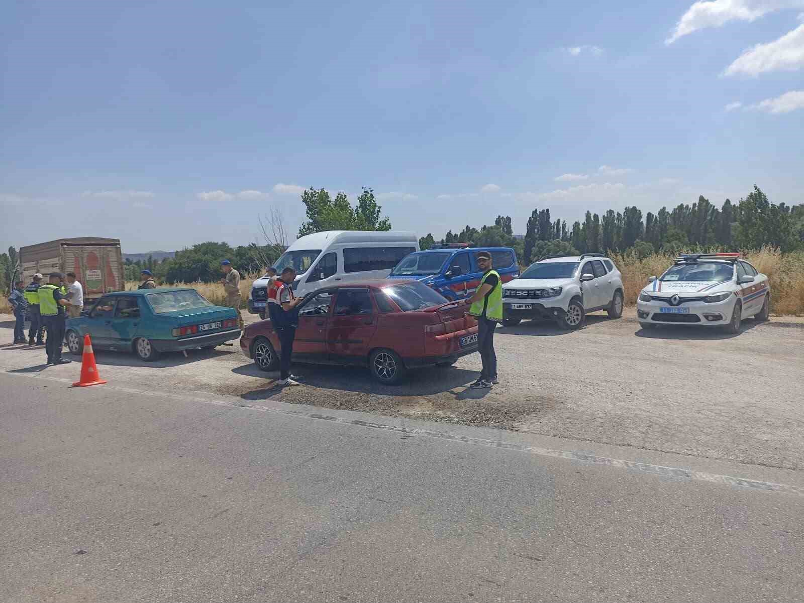 Bilecik’te 140 şahıs ve 143 araç kontrol edildi