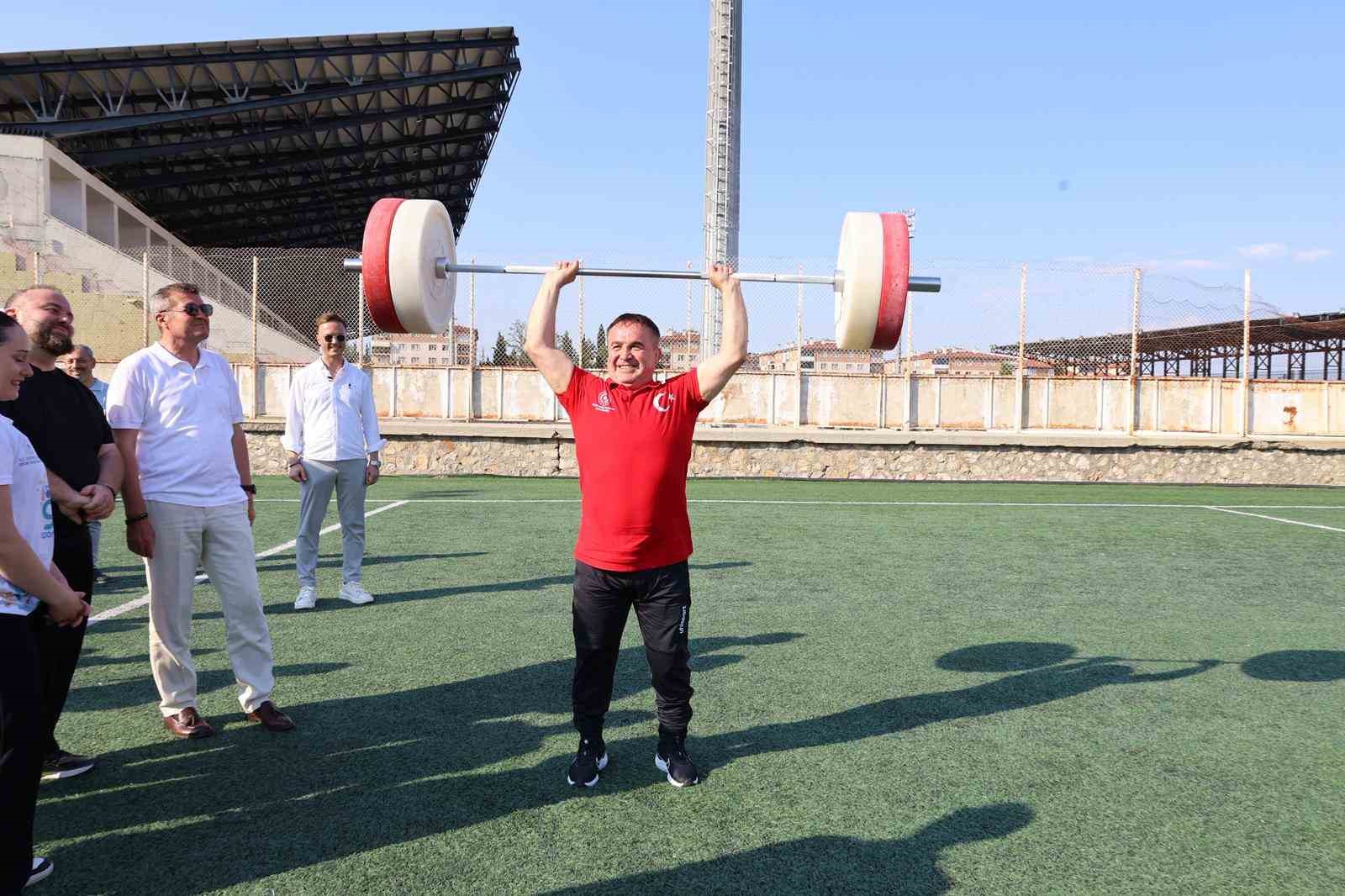 Bilecik’te GSB Yaz Spor Okulları coşkuyla açıldı