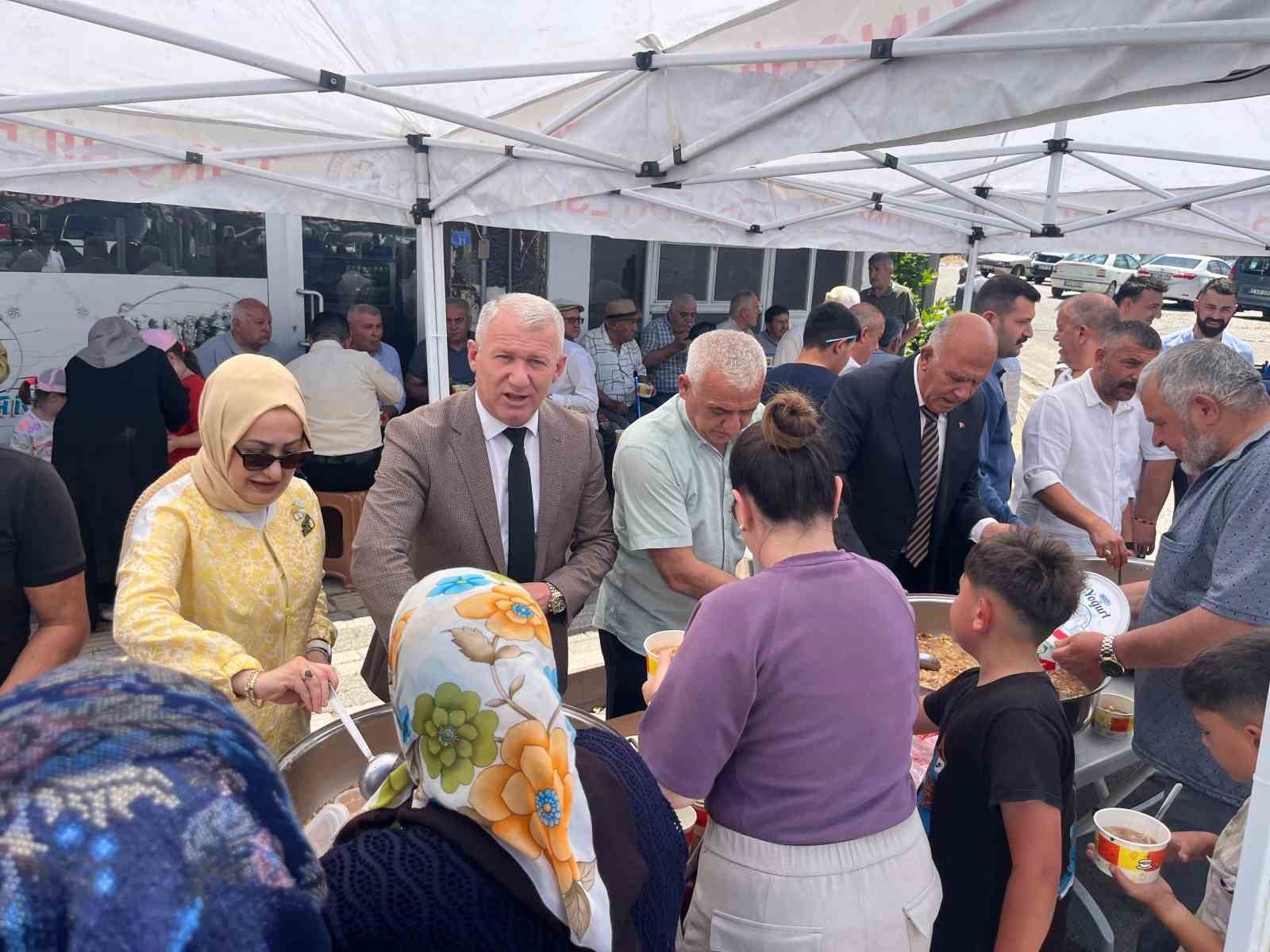 Tunçbilek’te aşure birlikteliği