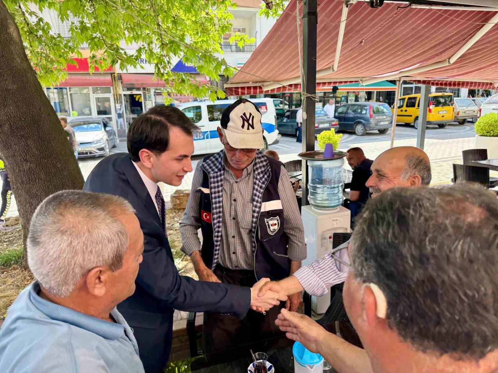 Hisarcık Kaymakamı Atam, esnaf ve vatandaşlarla buluştu