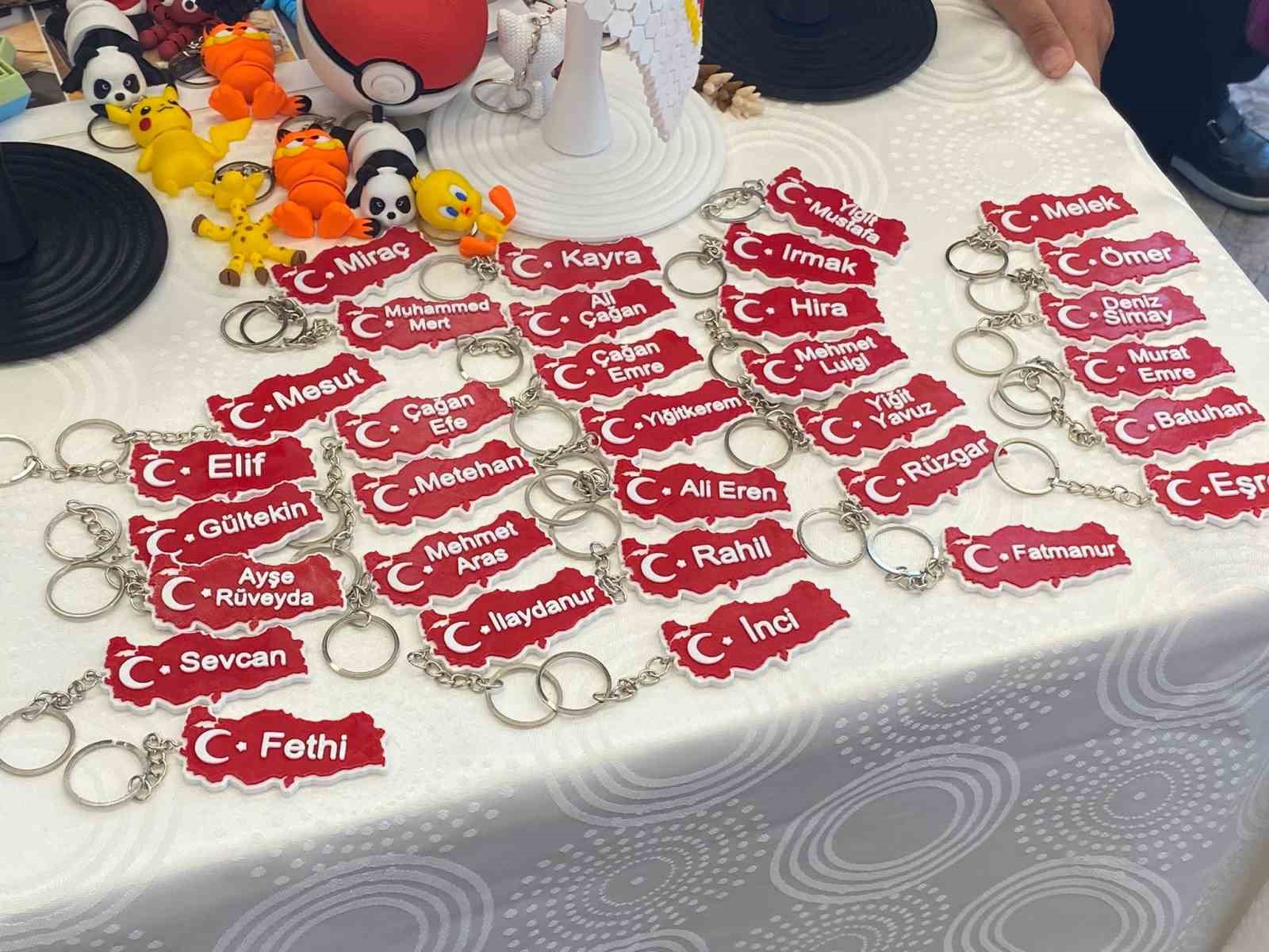 Eskişehir Vali Münir Raif Güney İlkokulu yıl sonu sergisi yoğun ilgi gördü