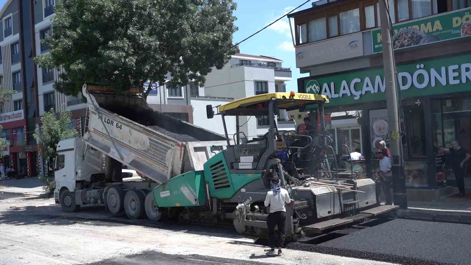 Kestel Belediyesi, ilçe genelinde 20 bin ton asfalt serimiyle