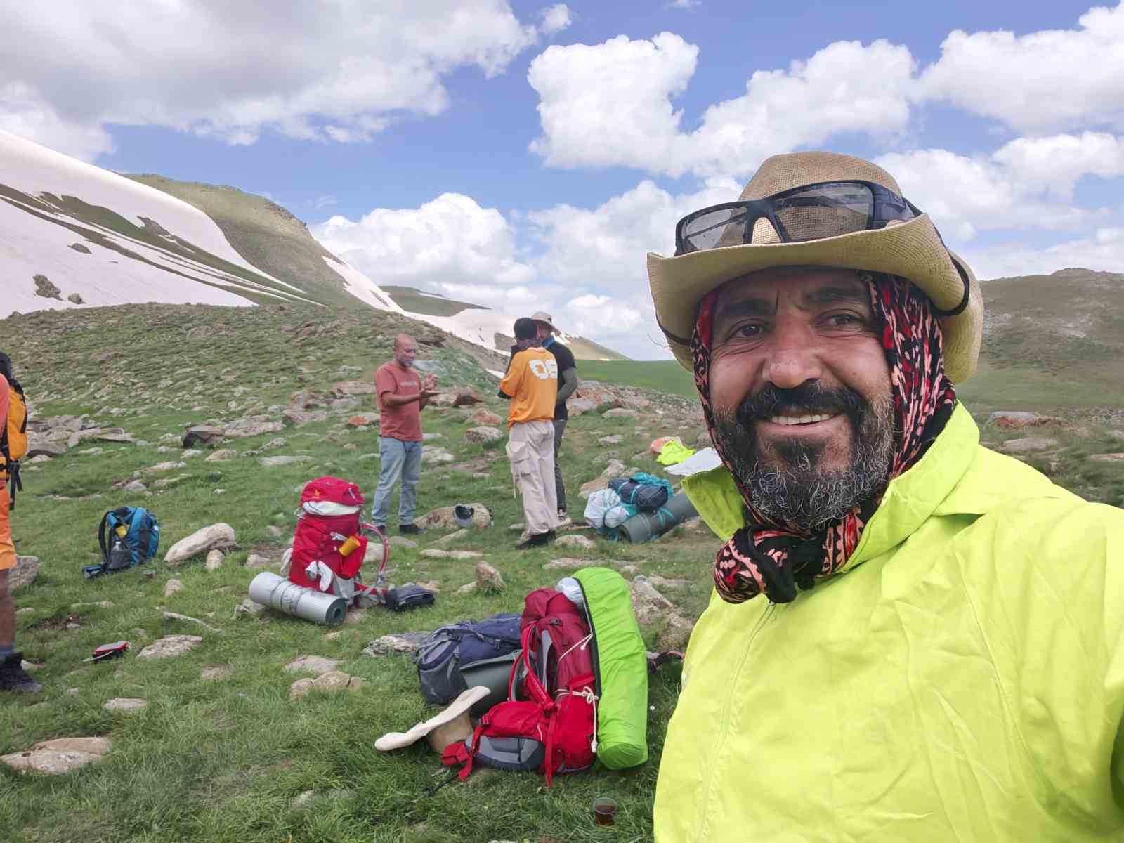 Van’da 25 kilometrelik doğa yürüyüşü Çalyan Gölü’nde sona erdi