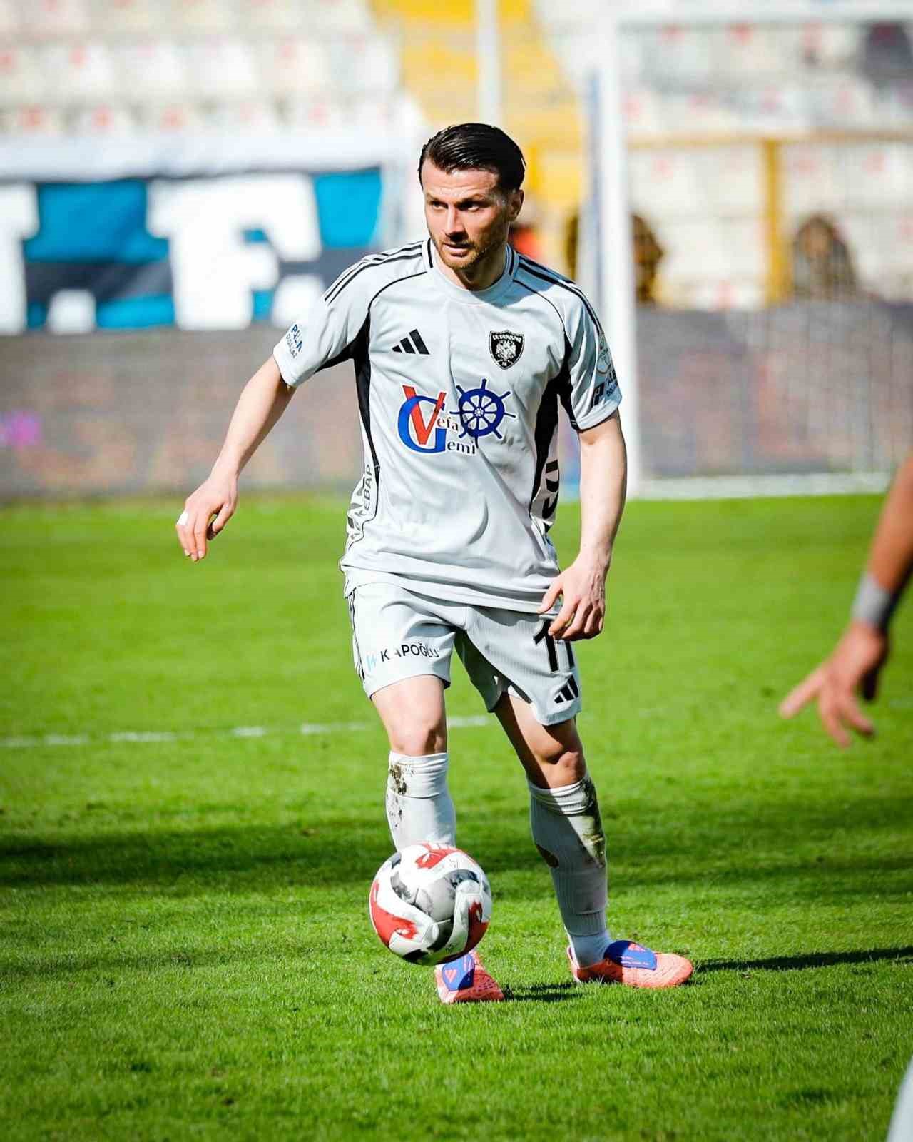 Erzurumspor FK’da Murat Cem Akpınar ile yola devam