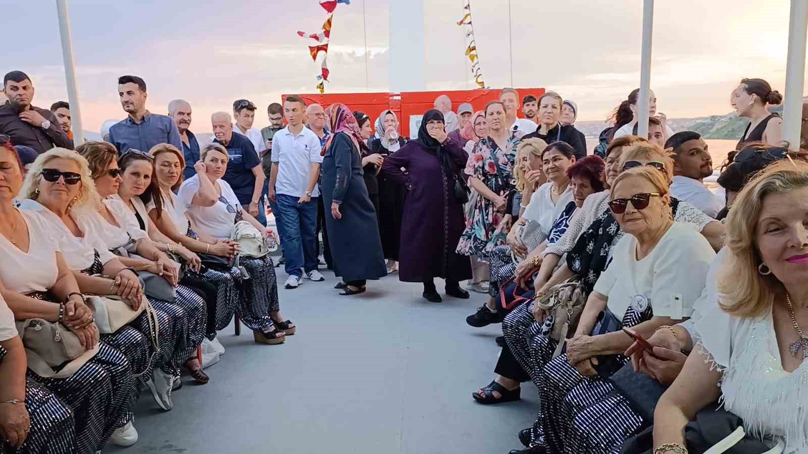 Tekirdağ’da Şehit Aileleri ve Gaziler için mehtap turu düzenlendi