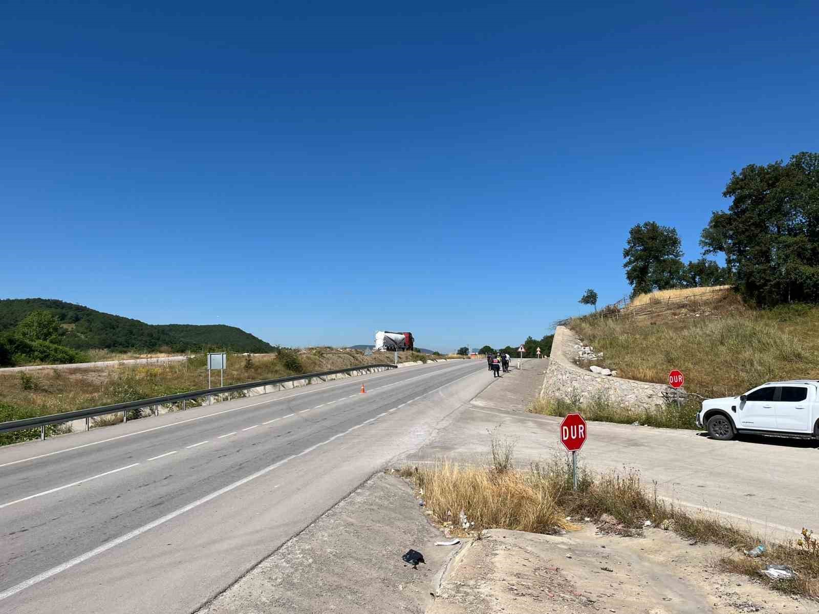 Otomobilin çarptığı kadın hayatını kaybetti