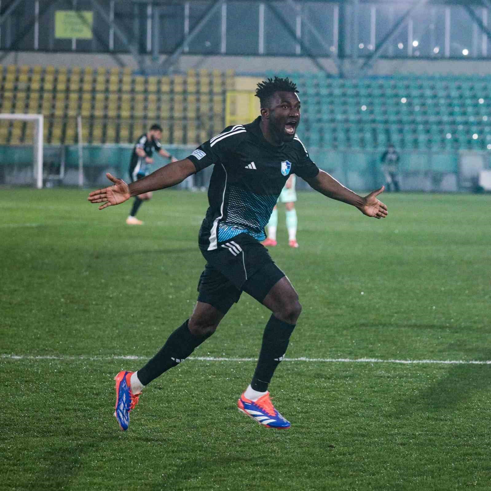 Erzurumspor FK’da üç isimle yollar ayrıldı