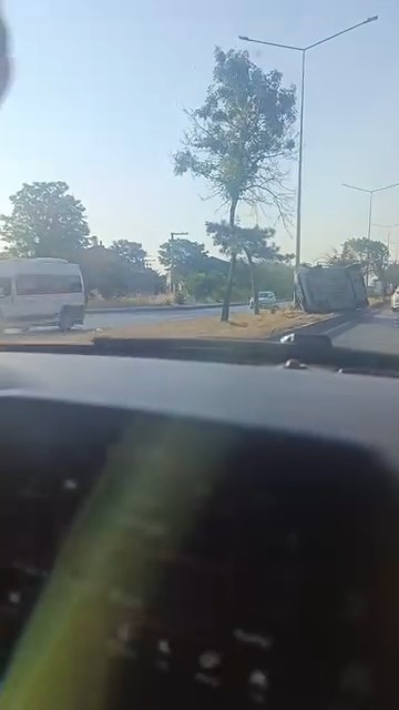 Kontrolden çıkan otomobil takla attı