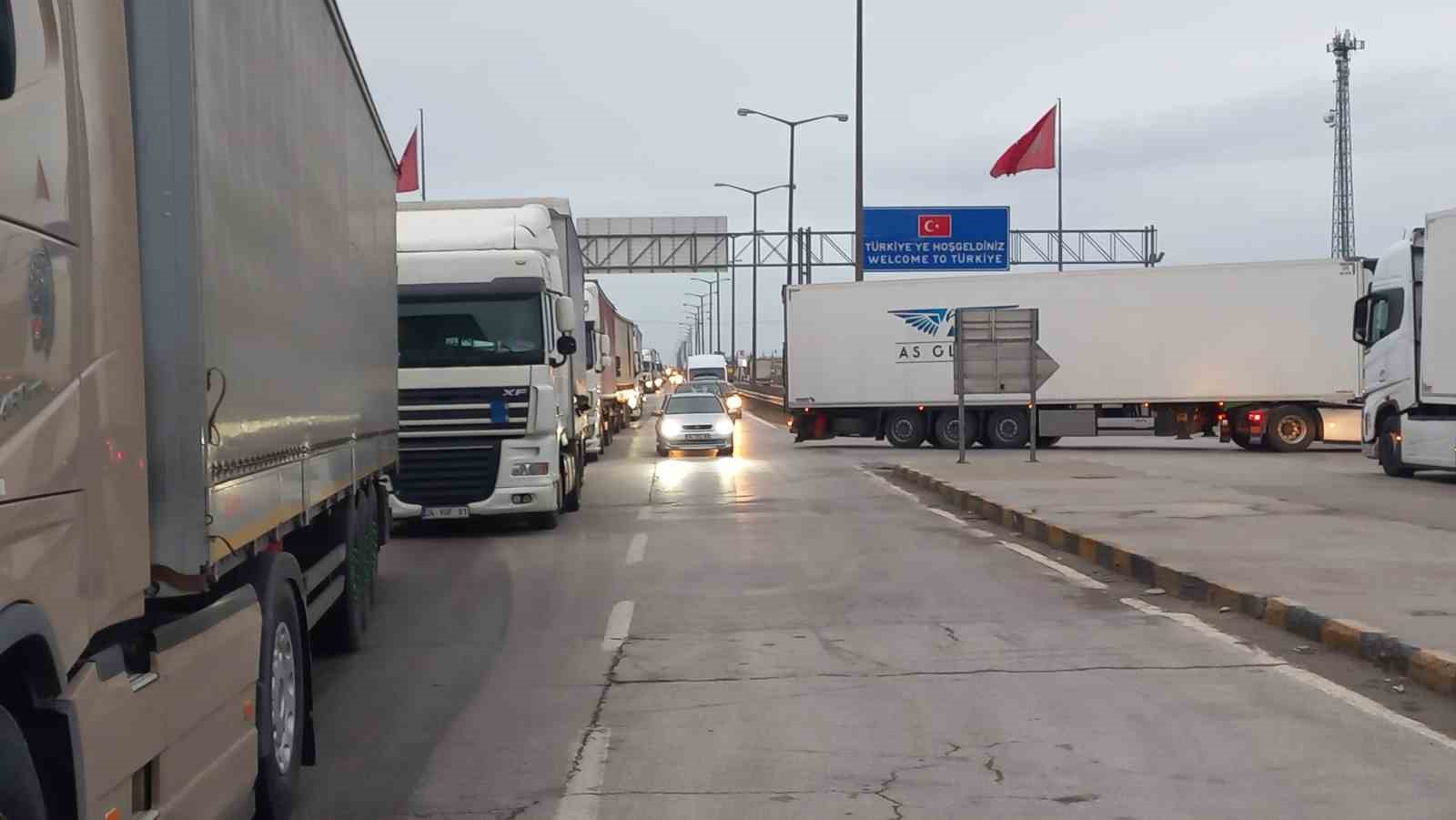 Bulgaristan’da aşırı sıcaklar nedeniyle ağır tonajlı araçlara geçici kısıtlama