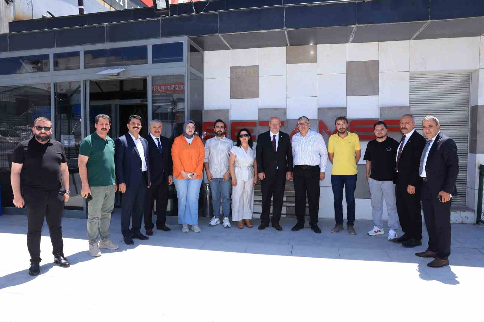 ATO Başkanı Baran, Yuvaköy Mermerciler Sitesi’nde sektör temsilcileriyle bir araya geldi