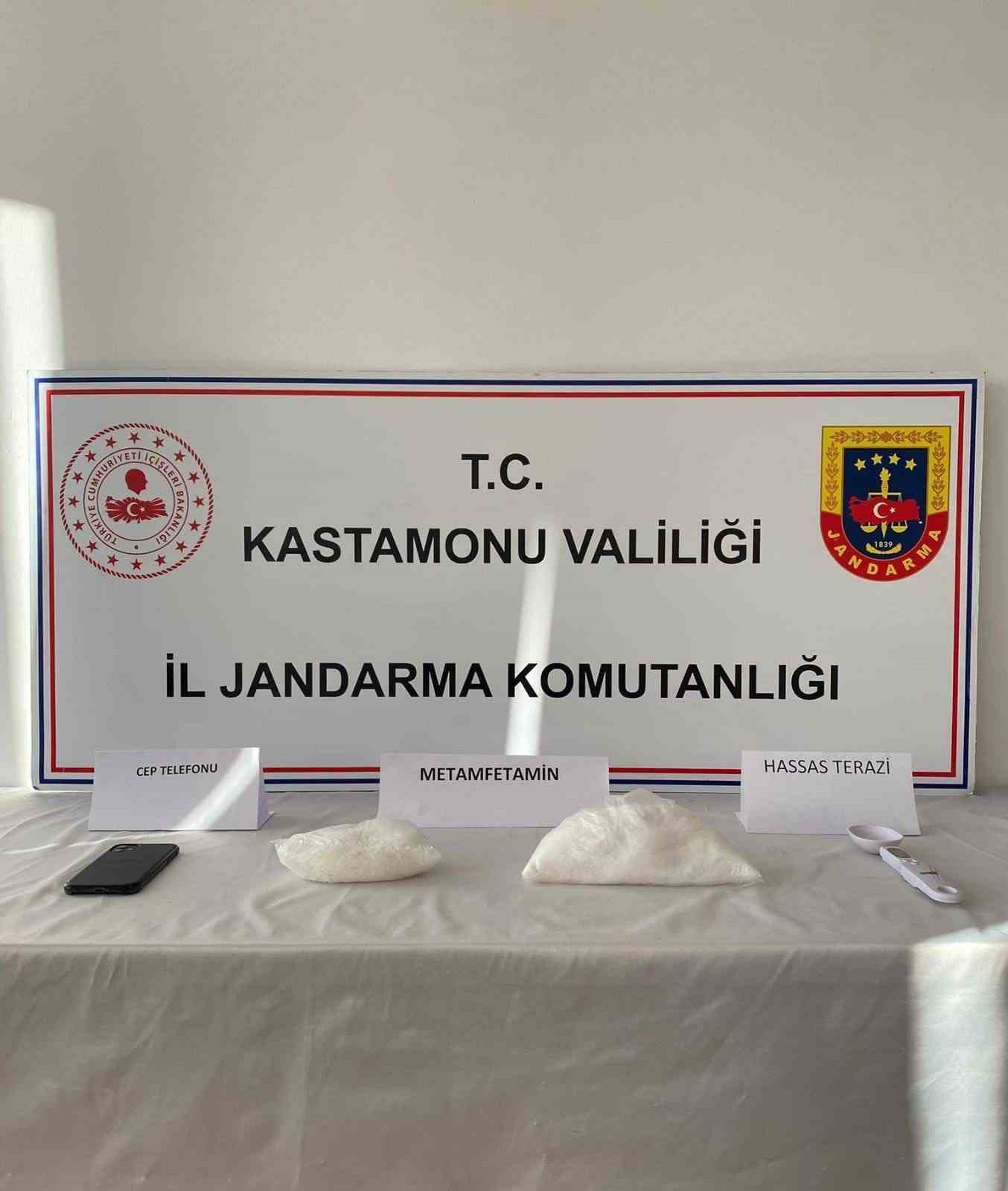 "Uyuşturucu ticareti" suçundan tutuklu yargılanan sanıktan ilginç savunma: "Saflığımdan yararlandılar"