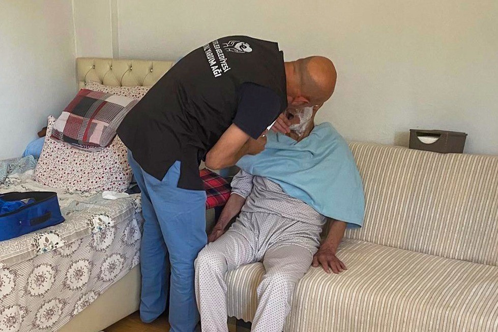 Efeler Belediyesi’nin evde bakım hizmetlerine talep artıyor