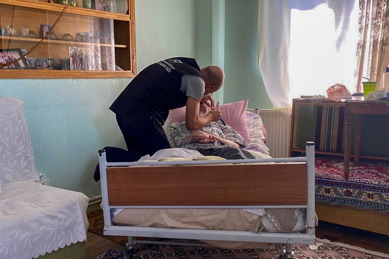 Efeler Belediyesi’nin evde bakım hizmetlerine talep artıyor