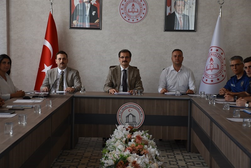 Salihli’de bağımlılıkla mücadele bir kez daha masaya yatırıldı