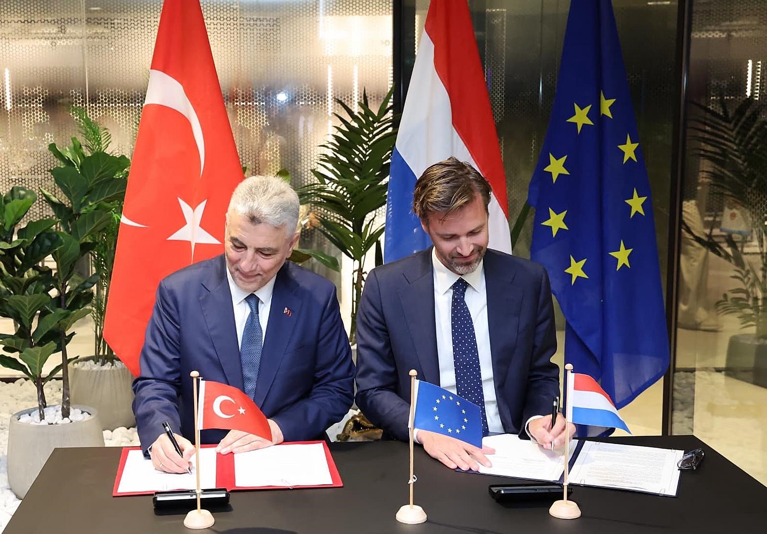 Bakan Bolat,  Türkiye-Hollanda 6. Dönem JETCO Toplantısı’na katıldı