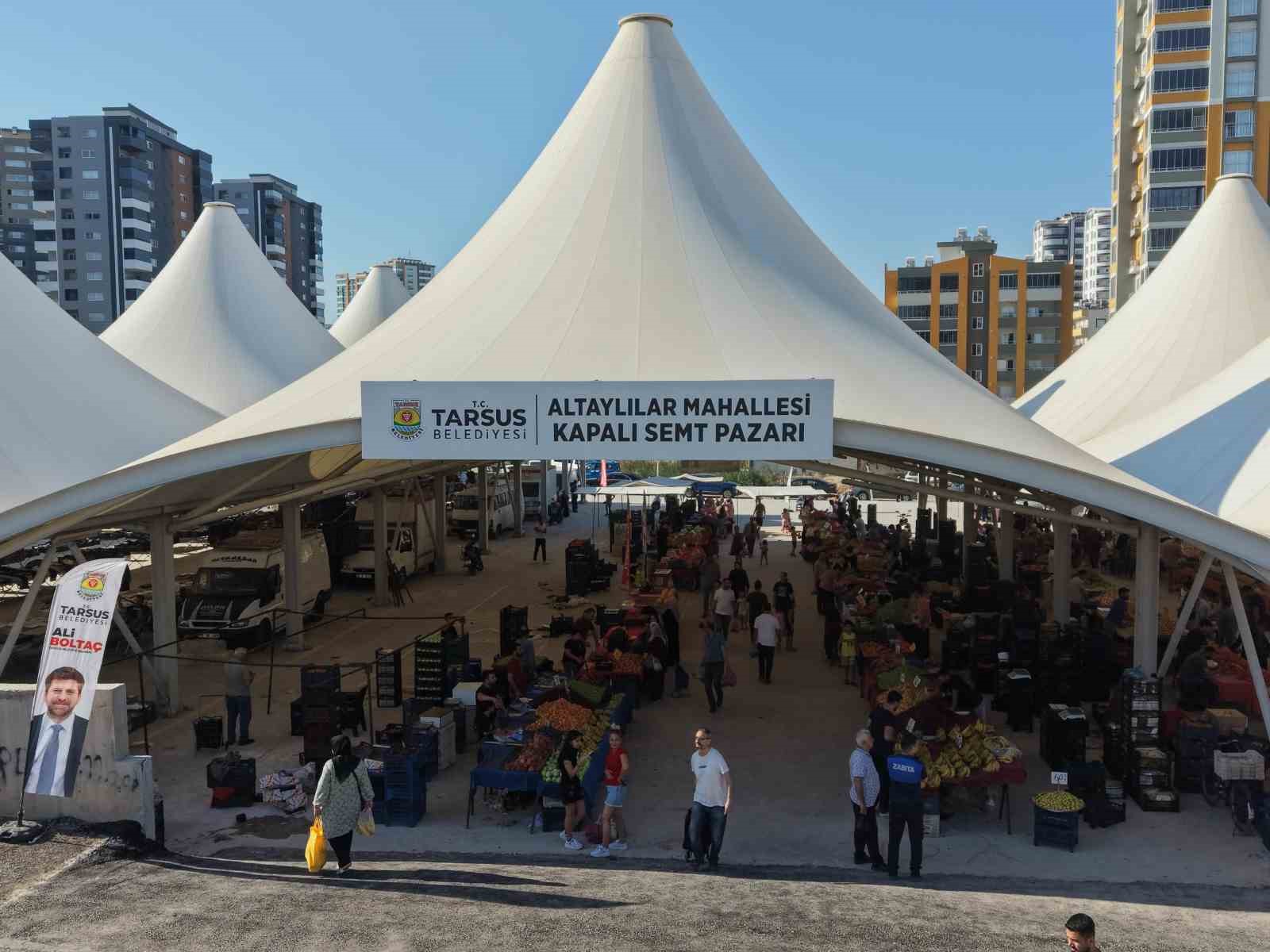 Tarsus’ta 4 yıldır atıl kalan semt pazarı yeniden hizmete açıldı
