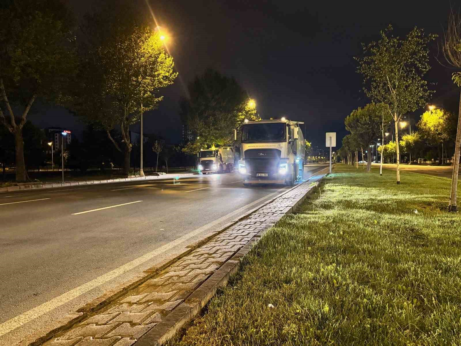 Büyükşehirden daha temiz ve daha yeşil bir Kayseri için kesintisiz hizmet