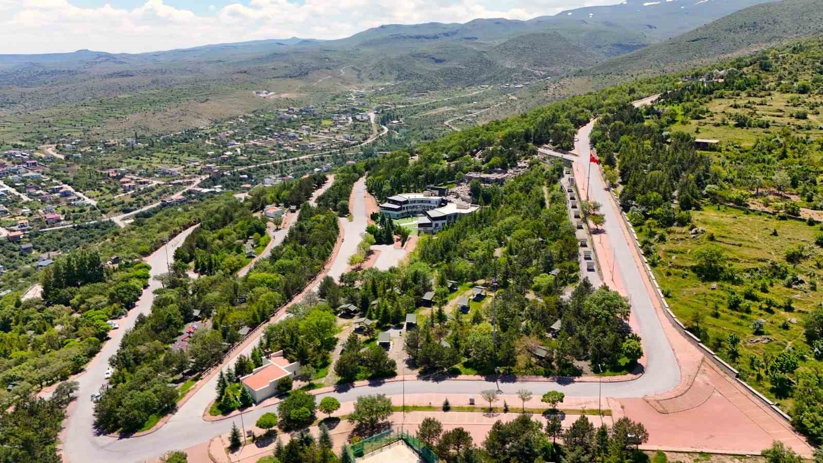 Büyükşehirden daha temiz ve daha yeşil bir Kayseri için kesintisiz hizmet