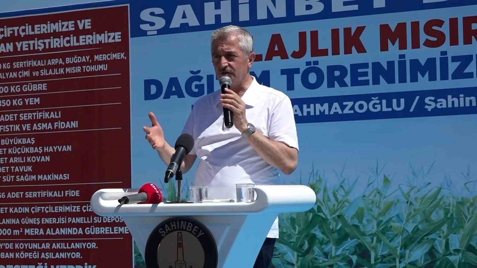 Şahinbey Belediyesinden çiftçilere sertifikalı silajlık mısır tohum