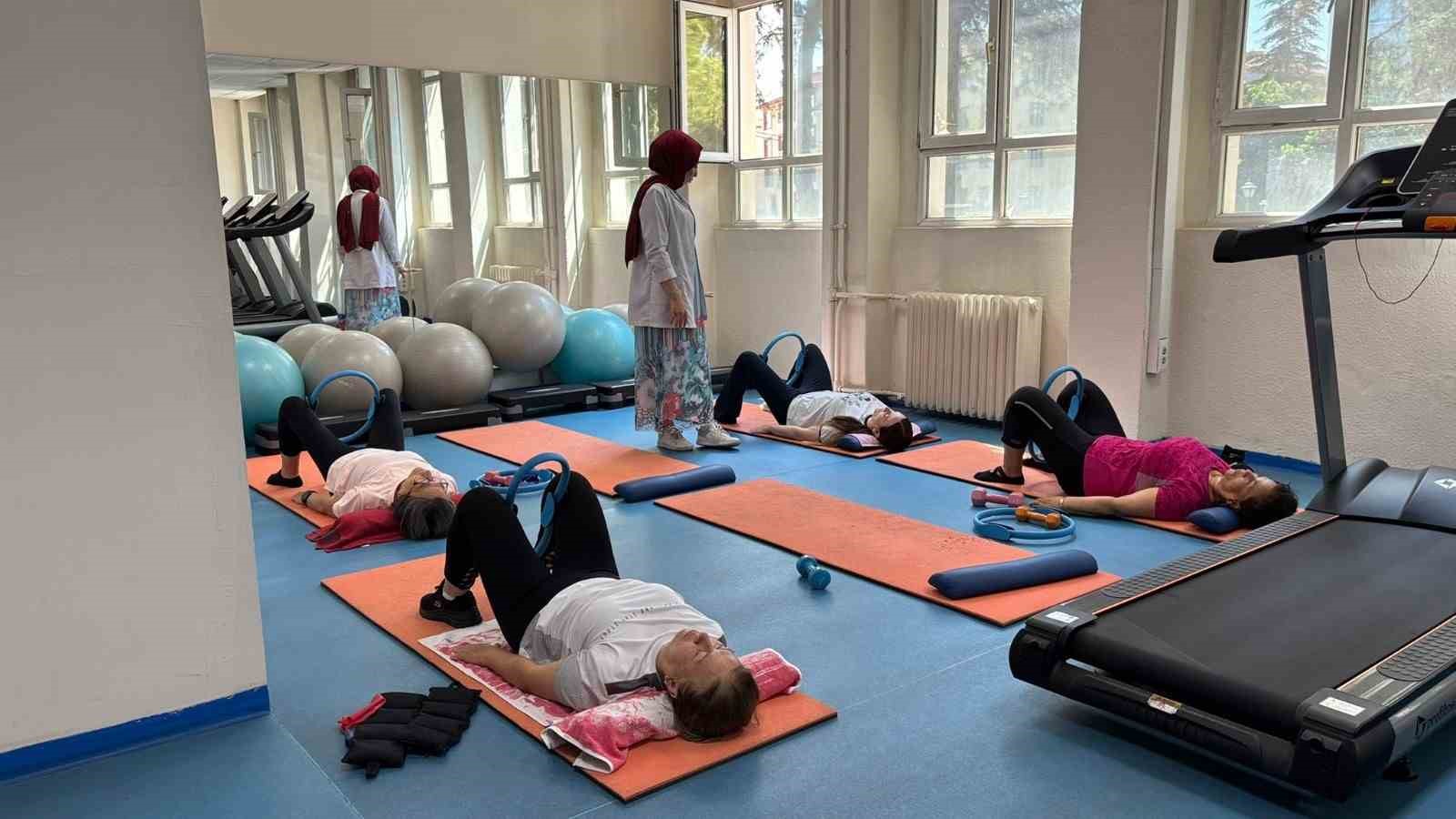 Zübeyde Hanım Sağlıklı Hayat Merkezi, sağlıklı yaşamın merkezi olmaya devam ediyor