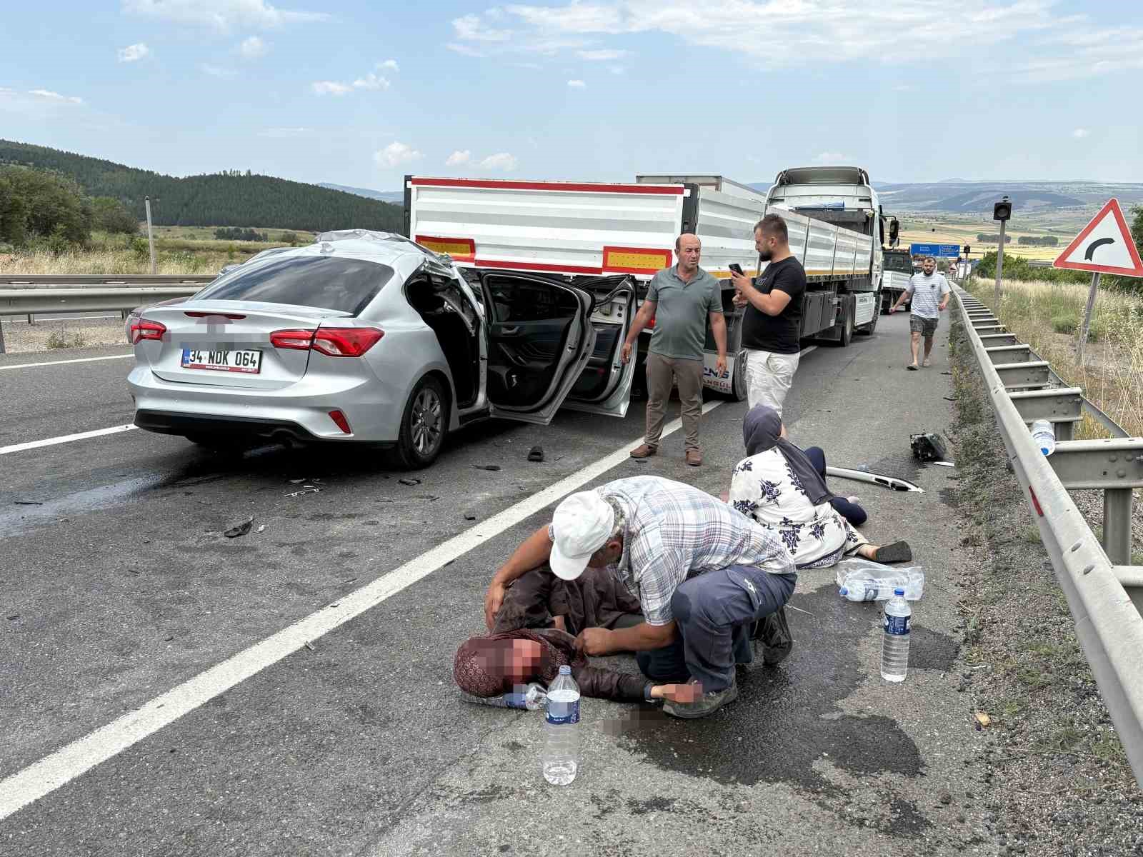 Kemikli Rampaları’nda feci kaza: 1 ölü, 8 yaralı